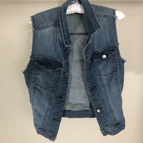 Jean Vests 4 Jesus - Picture 2 of 3